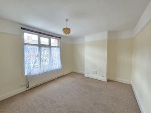 Bedroom- click for photo gallery